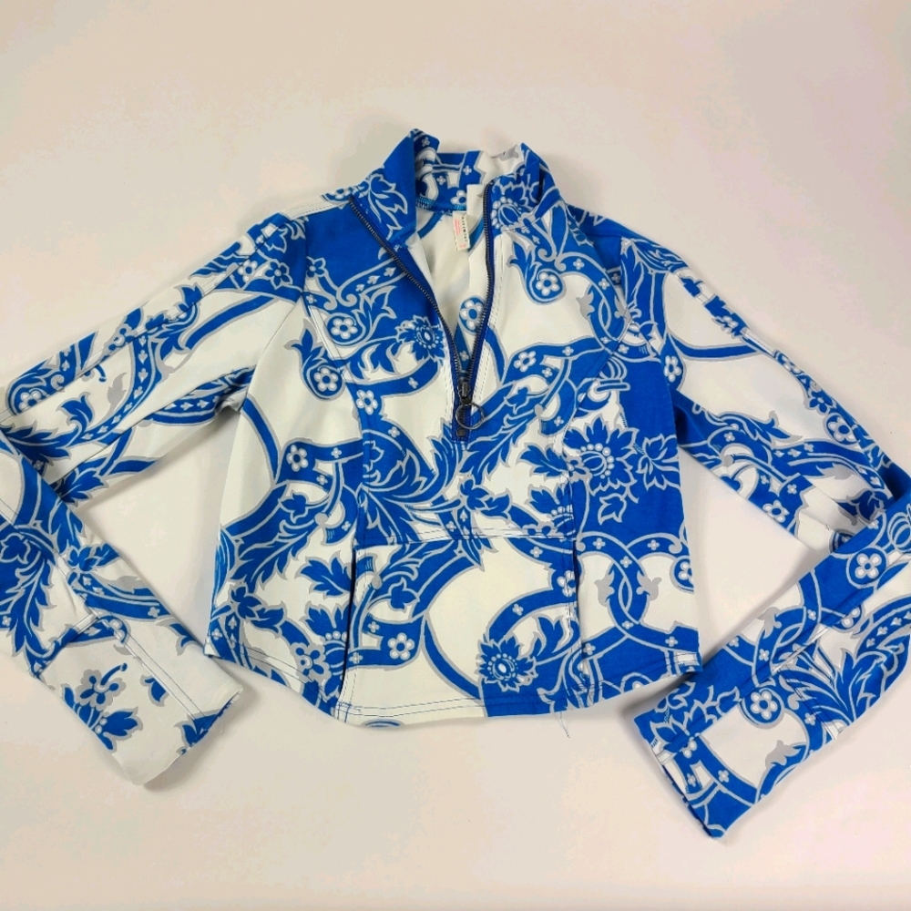 FREE PEOPLE Movement Blue White Print Top